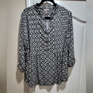 Roz & Ali Black White Geometric Blouse Size 2X Flowy Stretch Top EUC